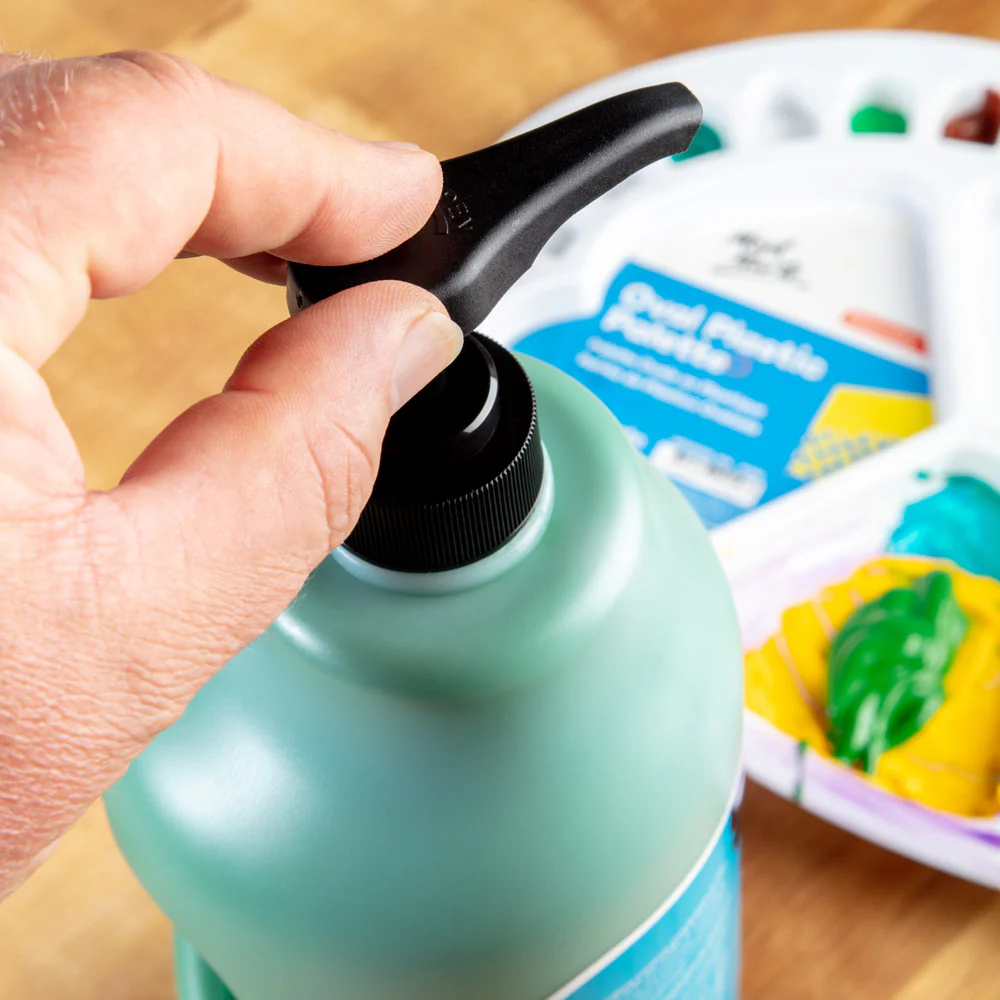 Acrylic Colour Paint Signature 2L (67.6 US fl.oz) Bottle – Sap Green - Image 6